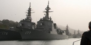 護衛艦の見学はしばらく中止です！